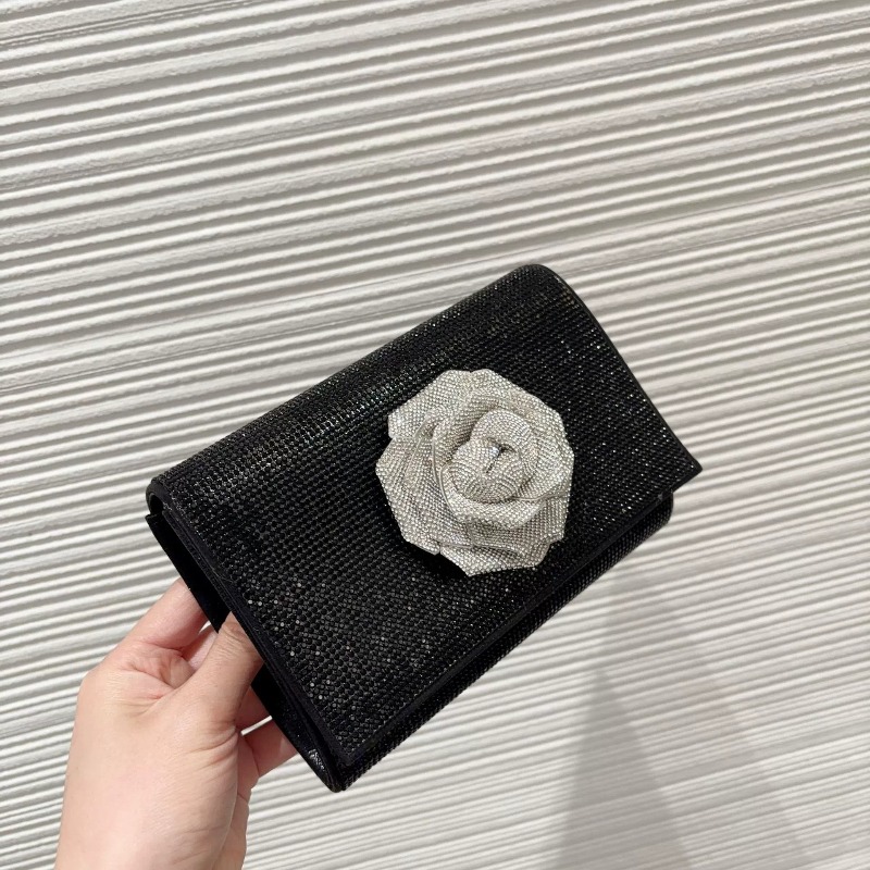 Dazzling Silver Crystal Clutch - đánh giá và giá Evening Bag Beaded