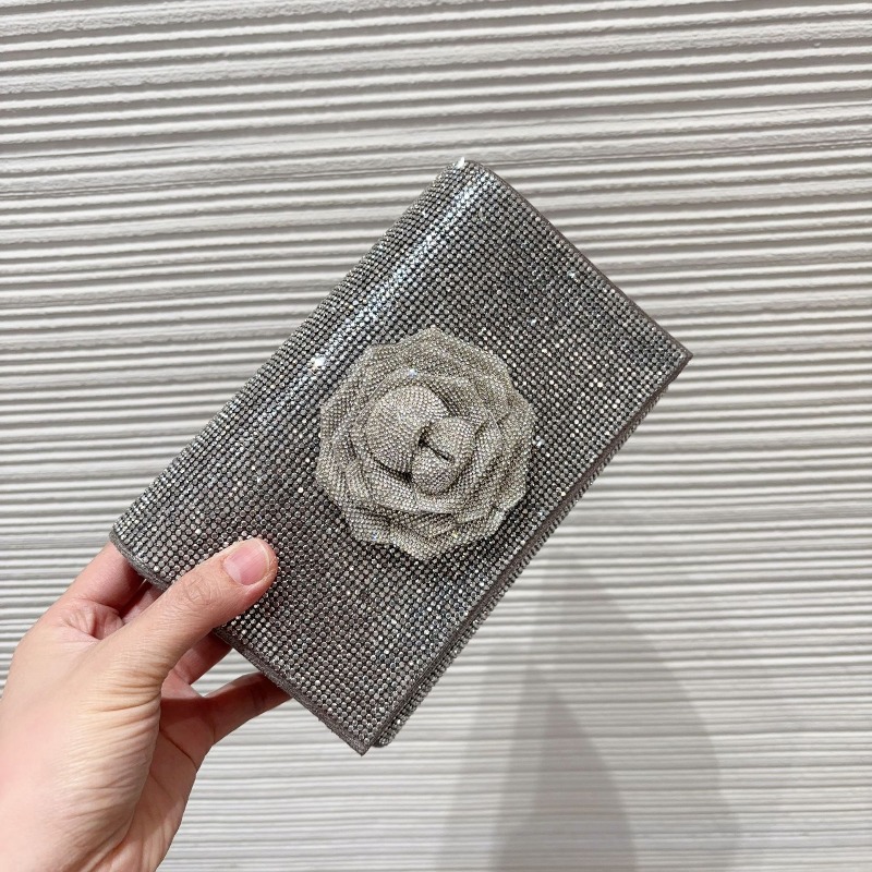 Dazzling Silver Crystal Clutch - đánh giá và giá Evening Bag Beaded
